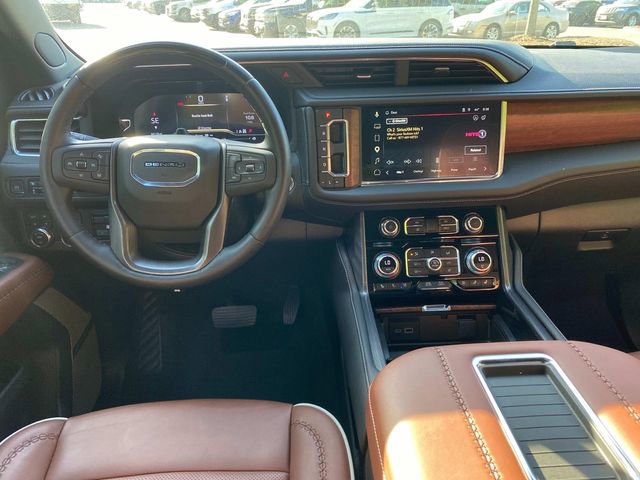 Used 2023 GMC Yukon Denali Ultimate image 8
