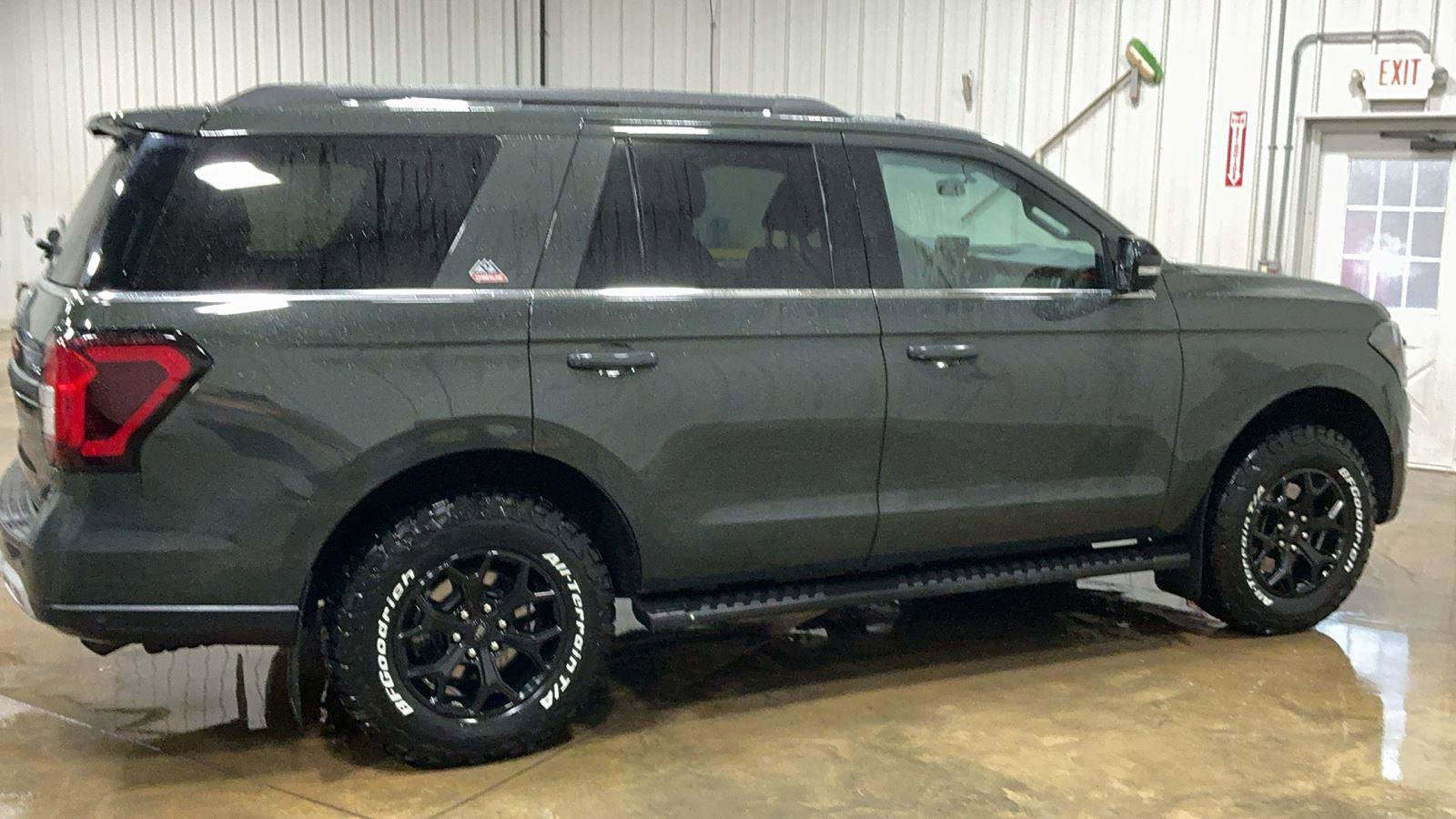 Certified 2022 Ford Expedition Timberline image 3