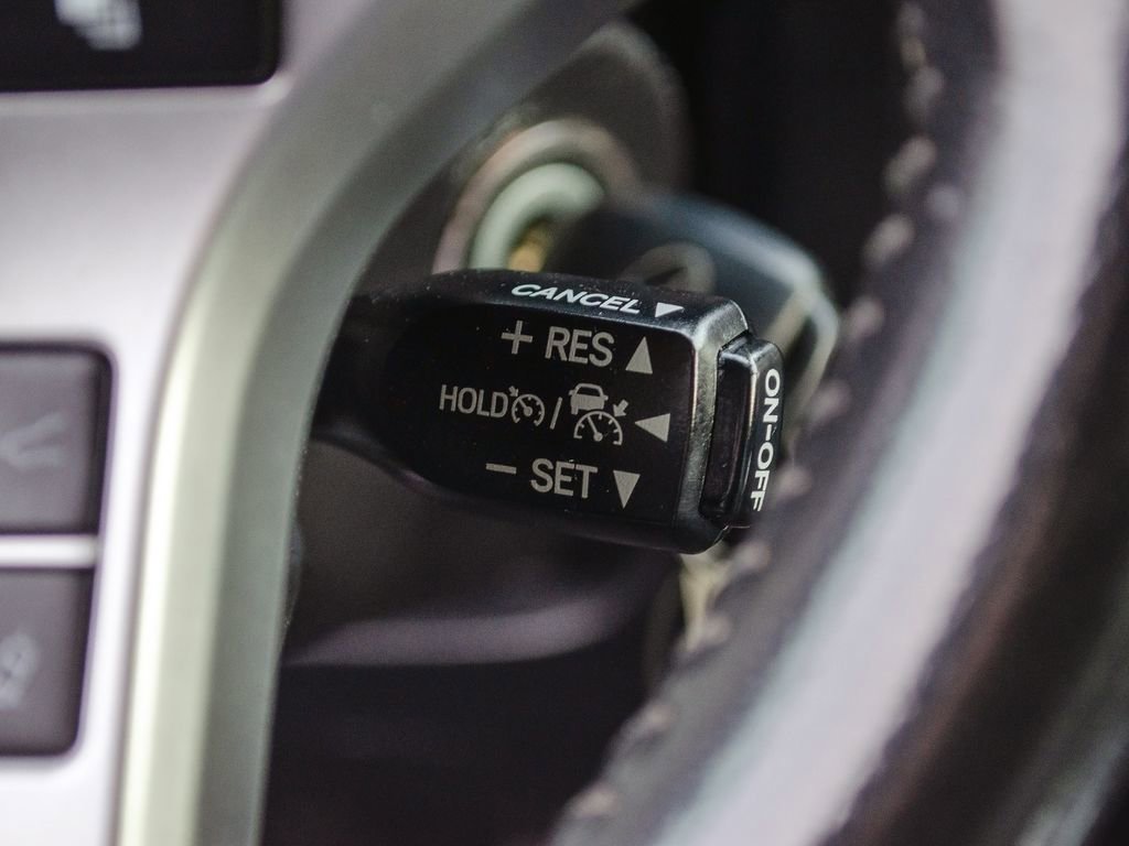 Used 2019 Toyota Tundra Limited w/ Limited Premium Package AWD/4WD image 15