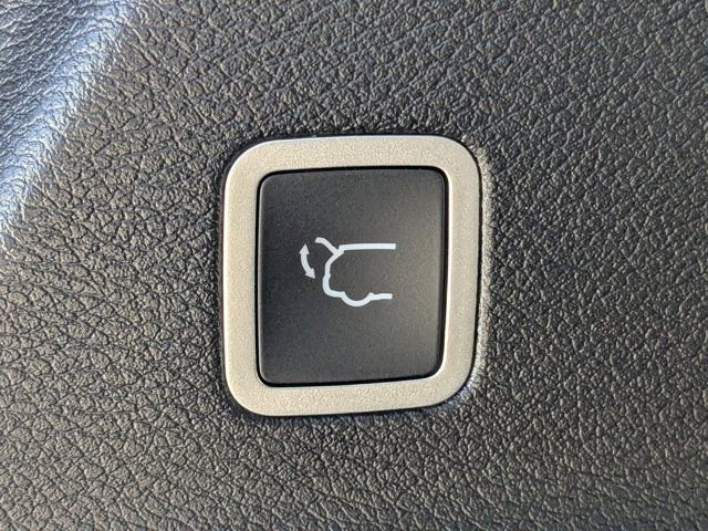 New 2026 Chrysler Pacifica Pinnacle FWD image 13