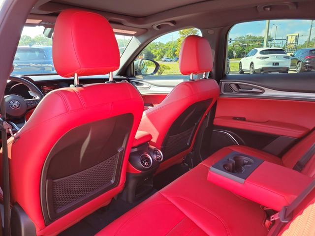 Used 2020 Alfa Romeo Stelvio Ti Sport w/ Quick Order Package 22S Sport AWD/4WD image 12