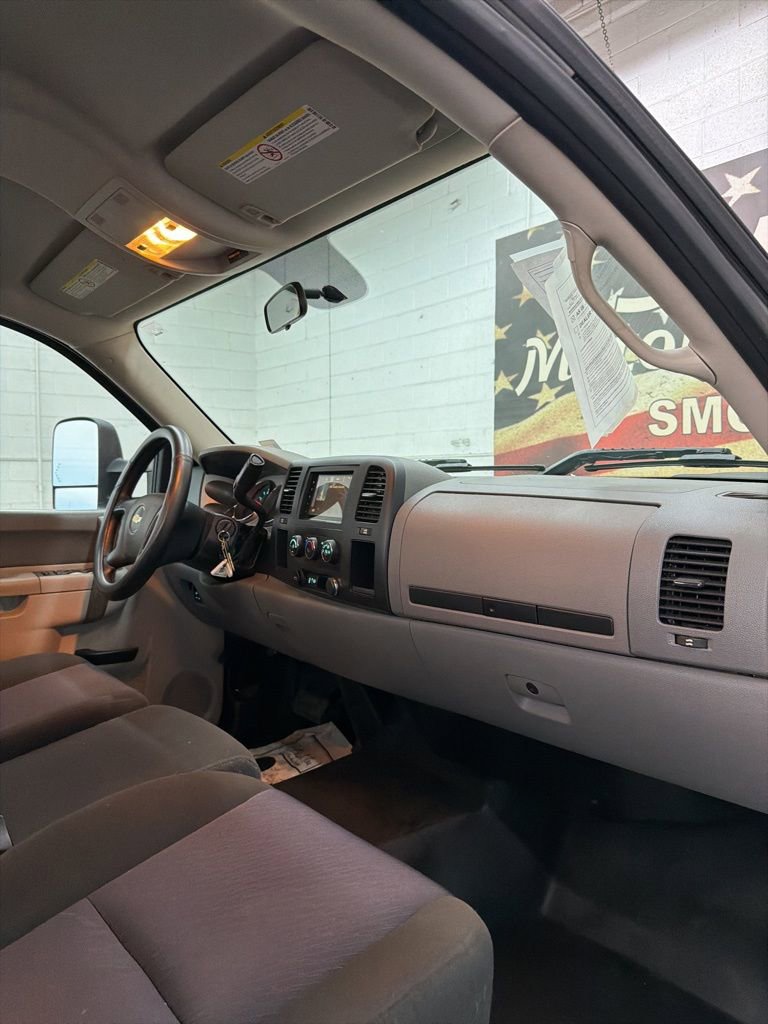Used 2013 Chevrolet Silverado 3500 W/T image 26