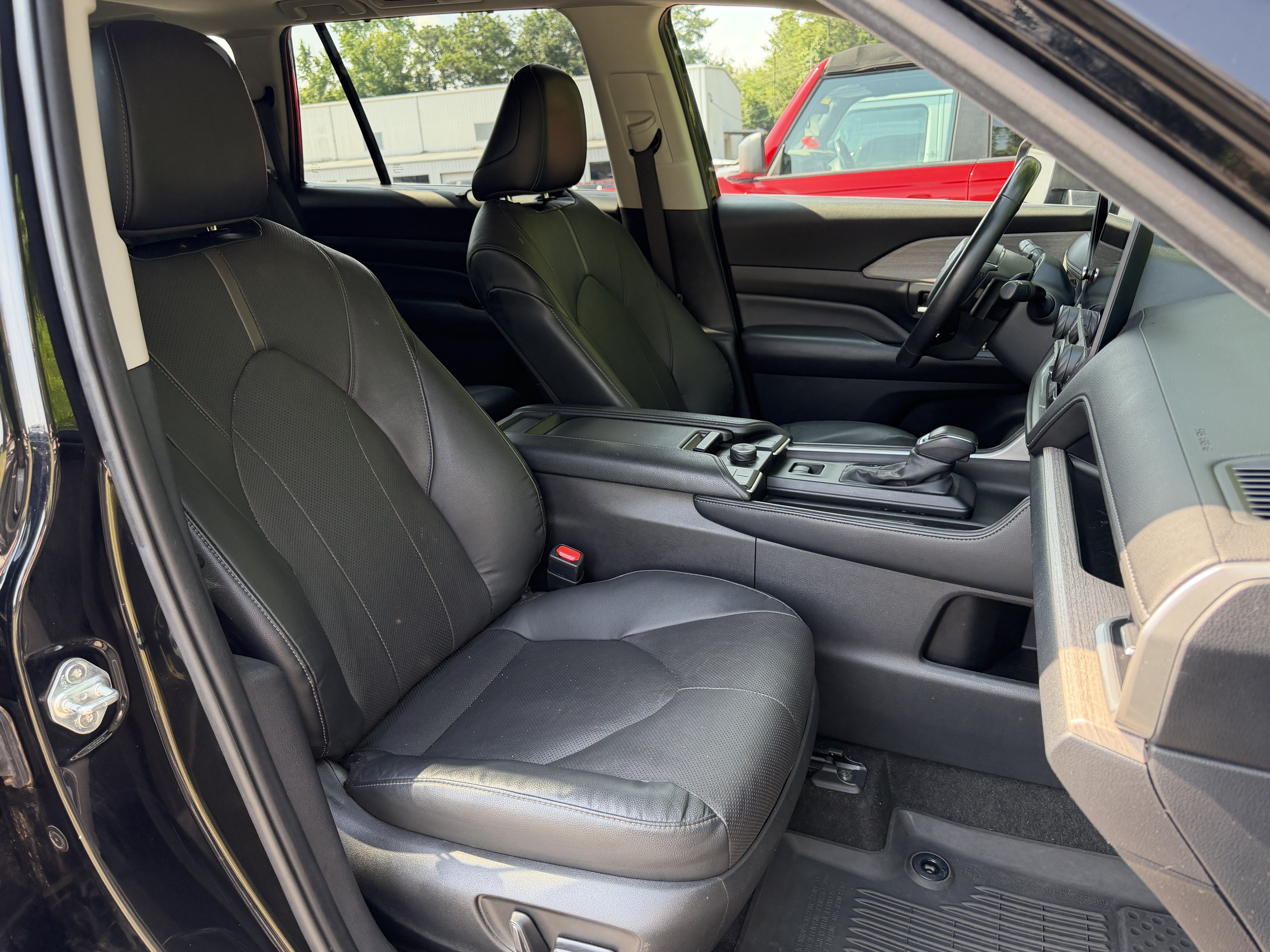 Used 2024 Toyota Grand Highlander AWD image 34