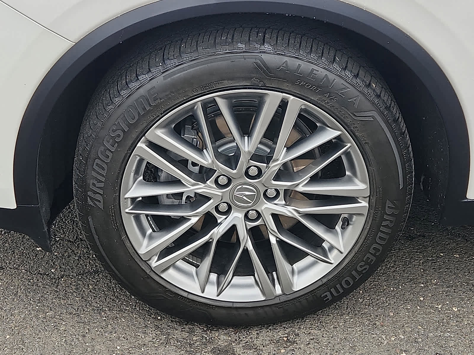 Used 2023 Acura MDX SH-AWD w/ Advance Package image 9