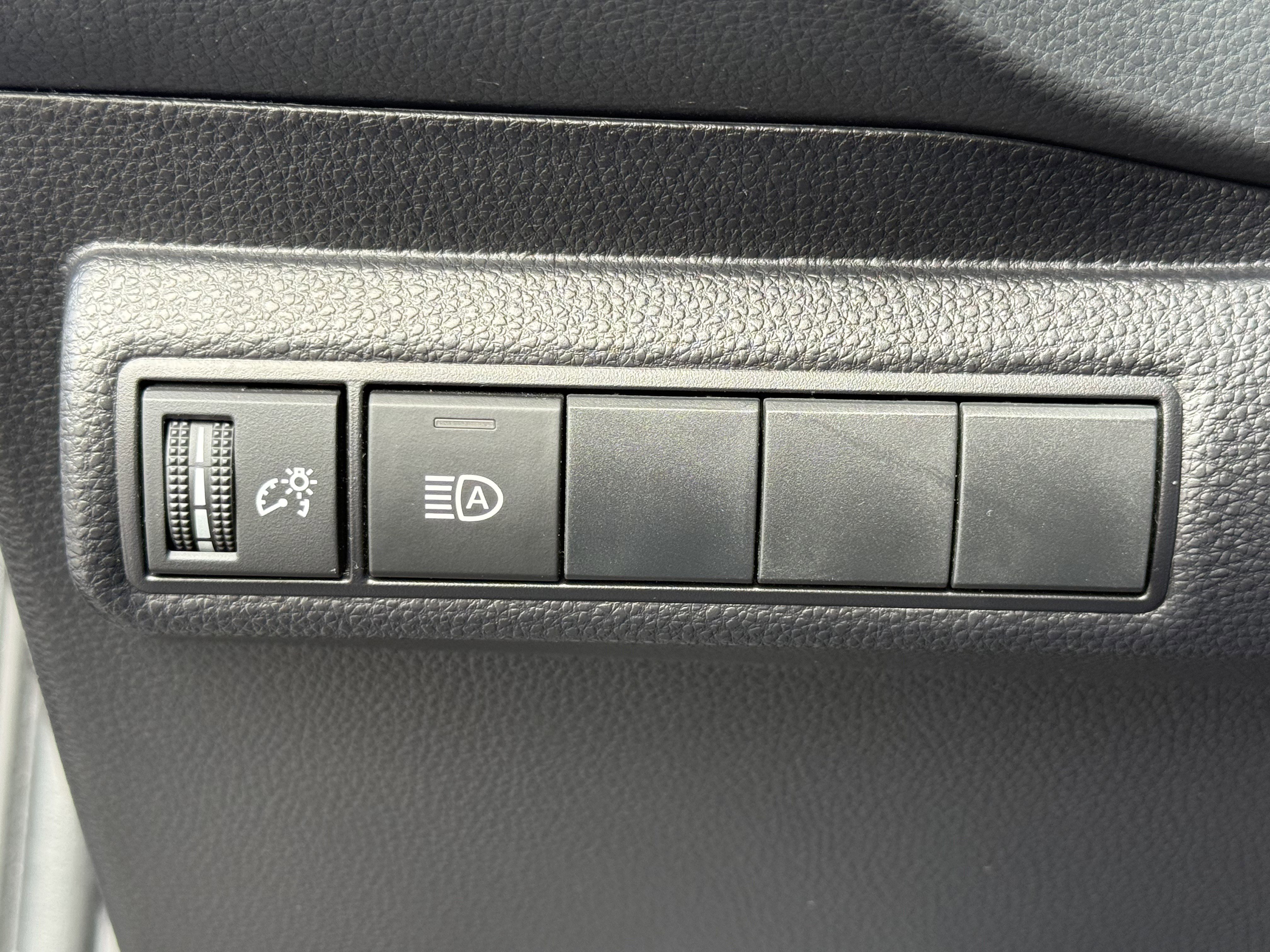 Used 2024 Toyota Corolla LE image 20