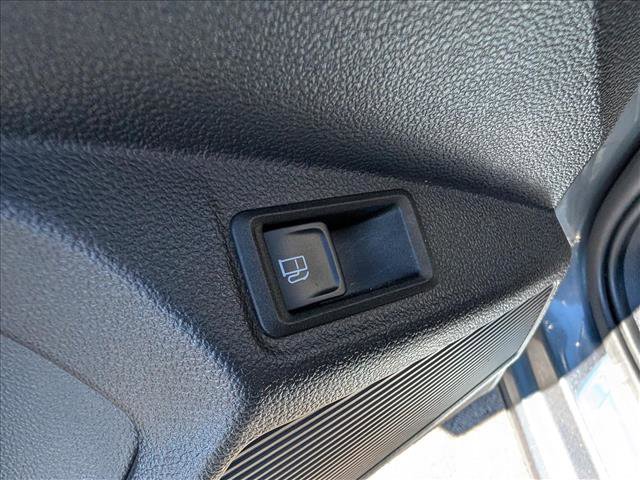 Used 2022 Volkswagen Taos SE w/ Panoramic Sunroof Package image 31