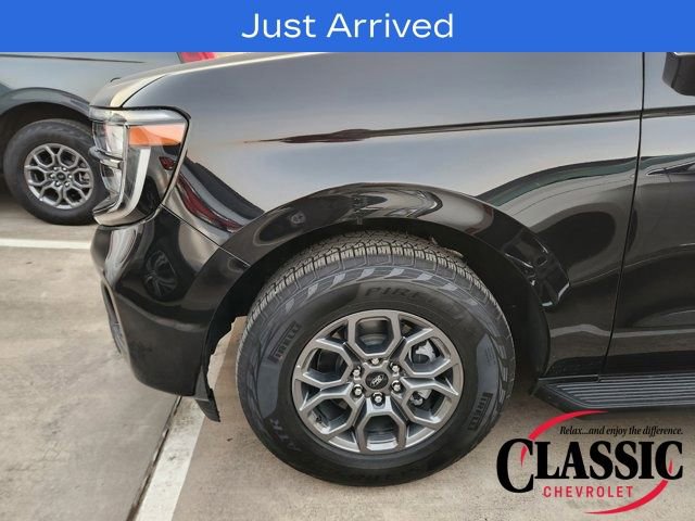 Used 2025 Ford Expedition Max Active image 13