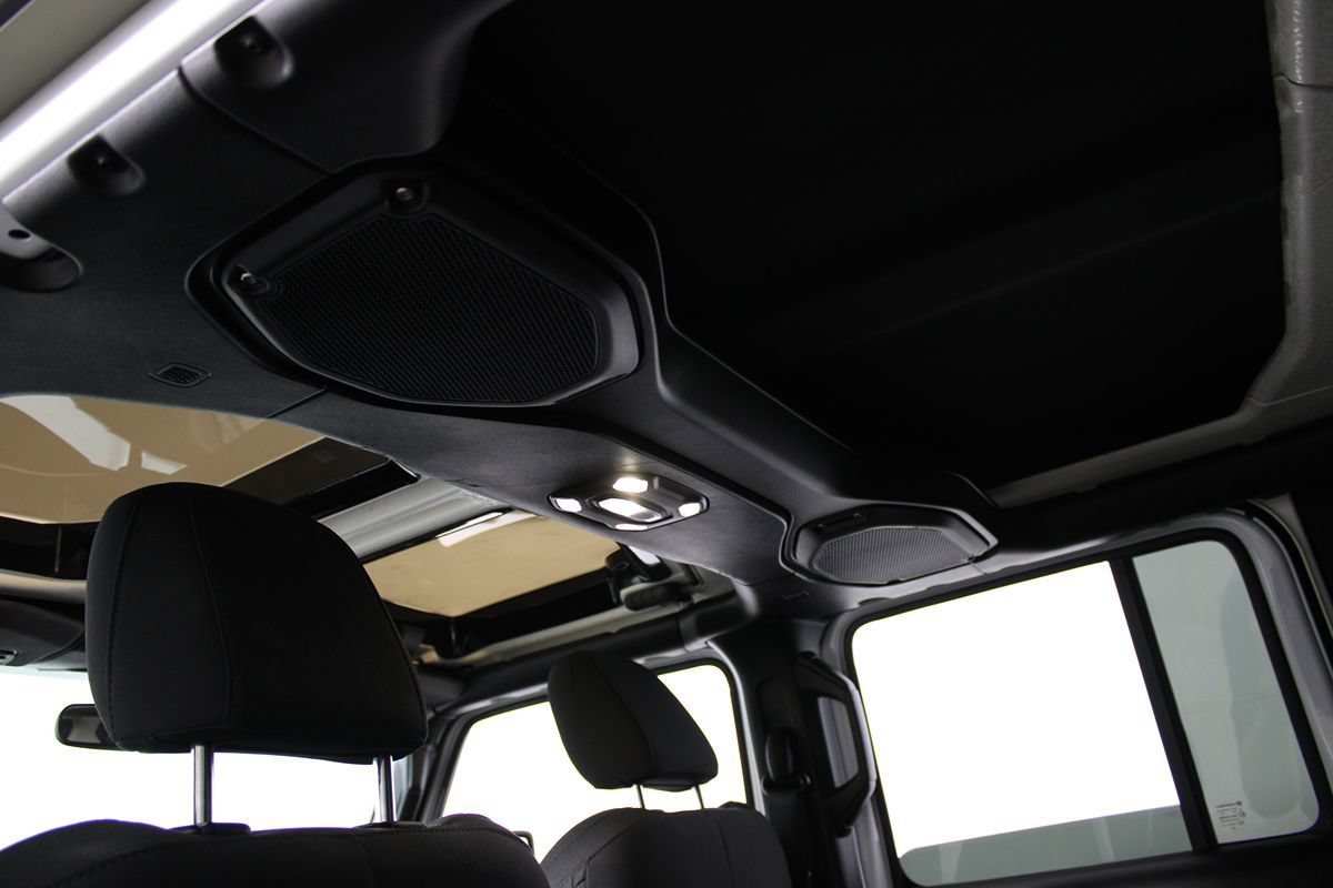 Used 2020 Jeep Wrangler Unlimited Sport AWD/4WD image 31