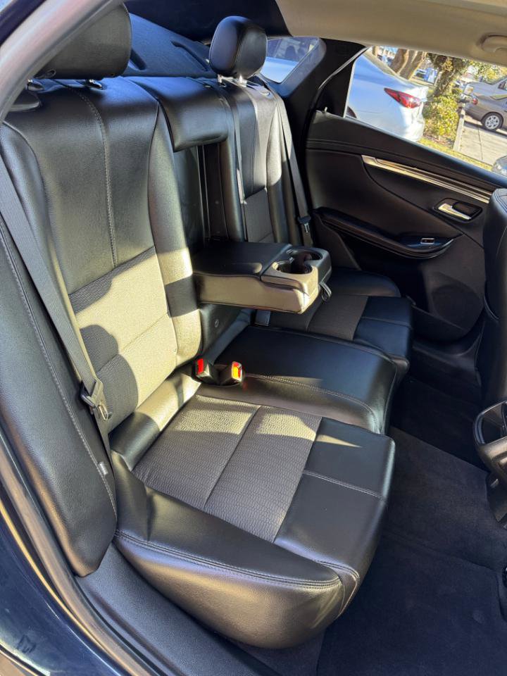 Used 2017 Chevrolet Impala LT image 12