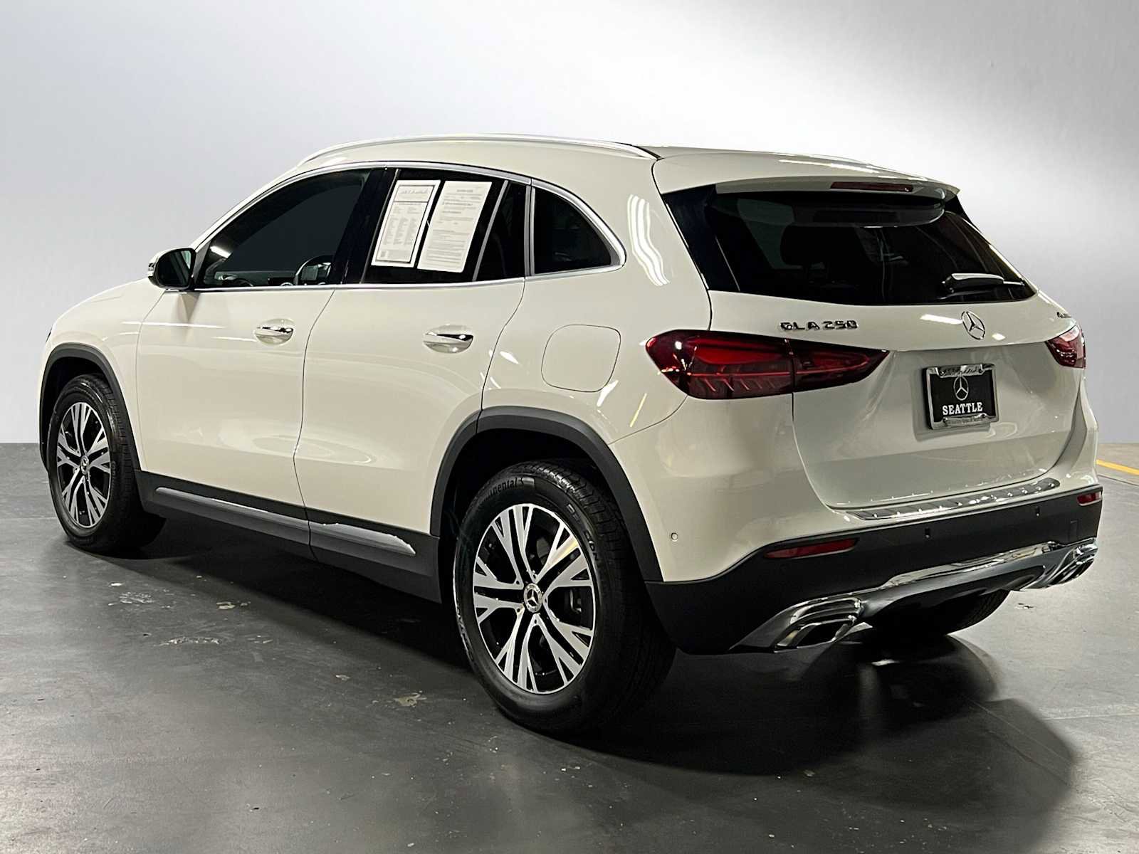 Certified 2025 Mercedes-Benz GLA 250 4MATIC image 5