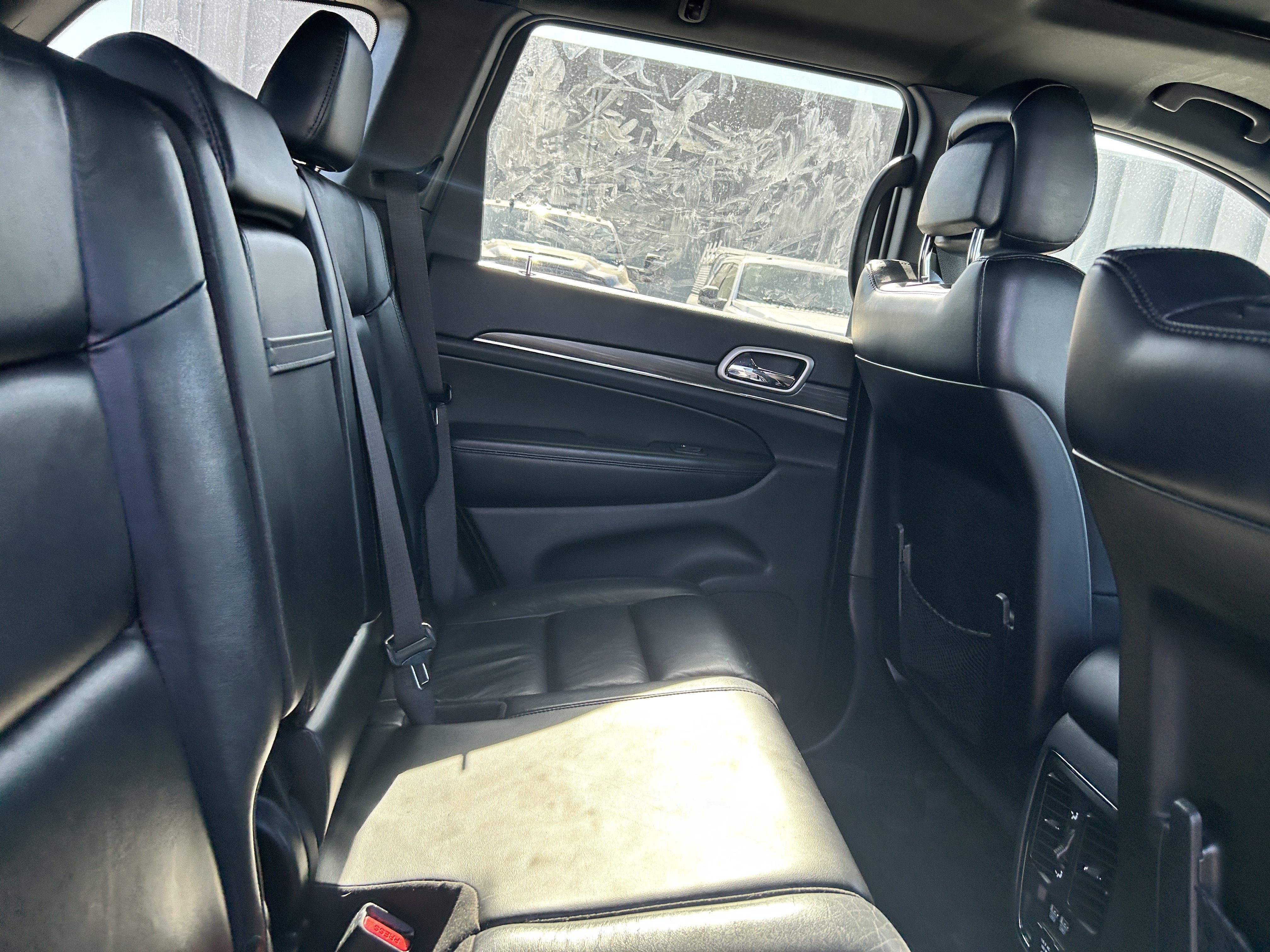 Used 2019 Jeep Grand Cherokee Limited AWD/4WD image 12