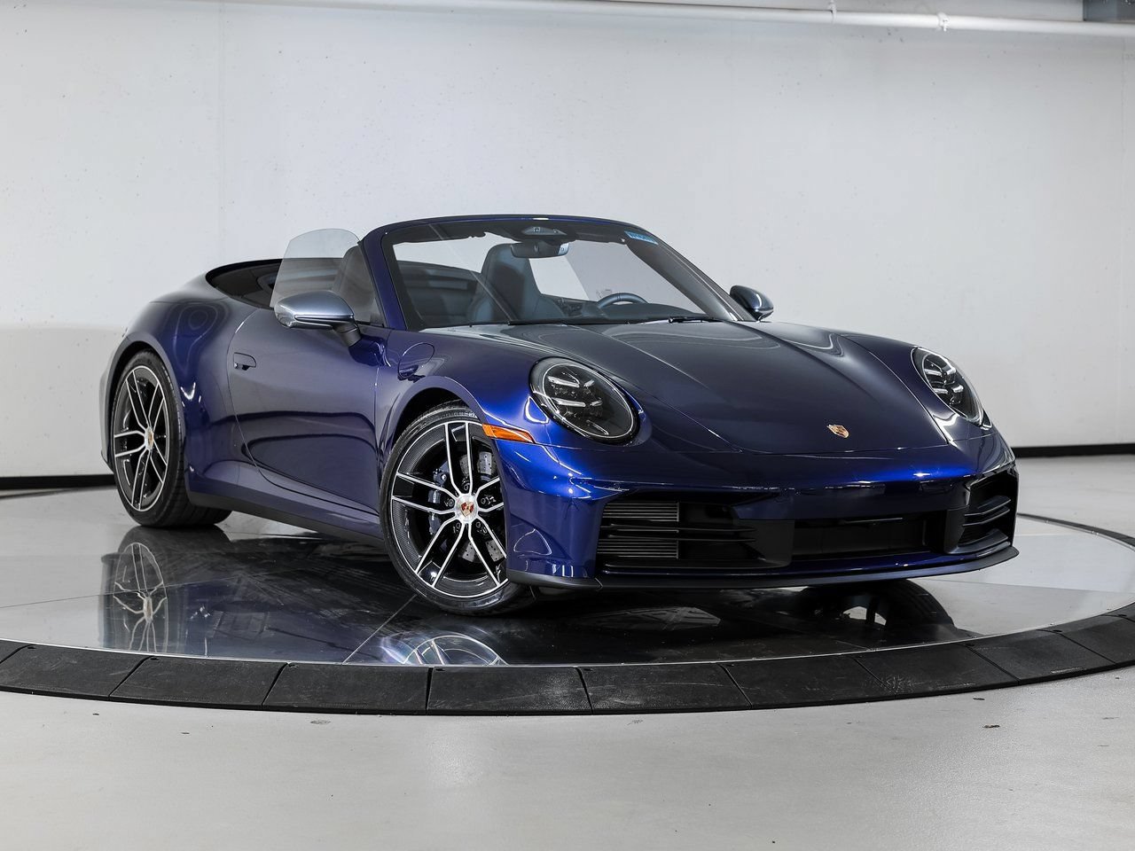 New 2026 Porsche 911 Carrera T RWD image 9