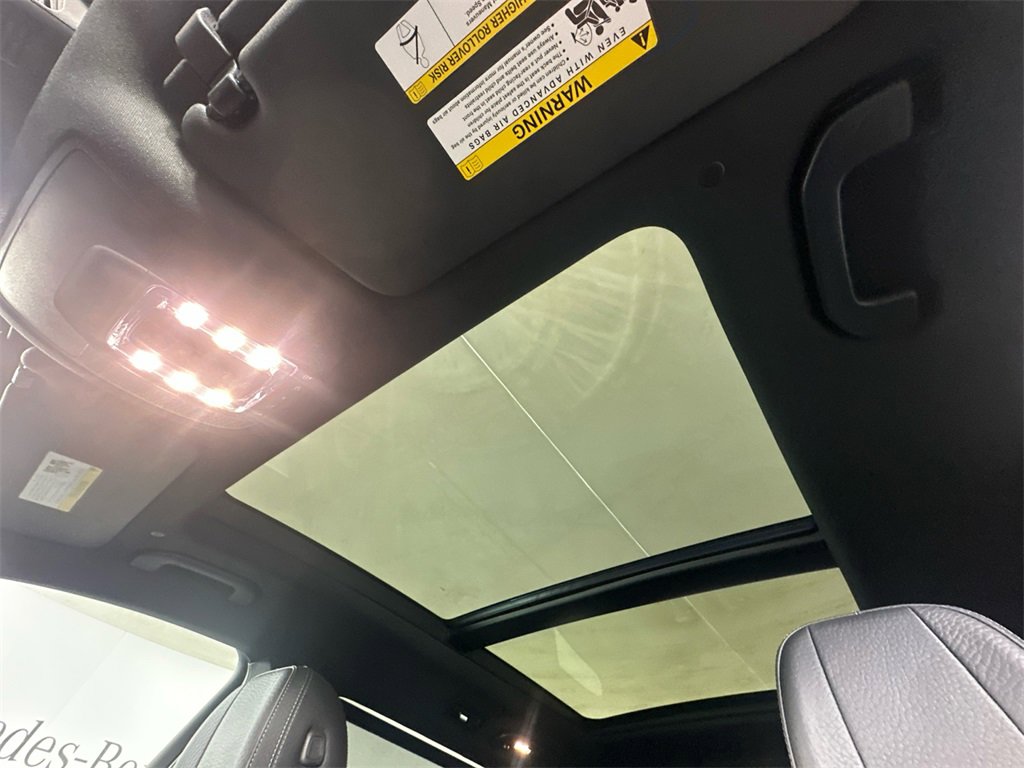 Used 2024 Mercedes-Benz GLS 450 4MATIC image 8