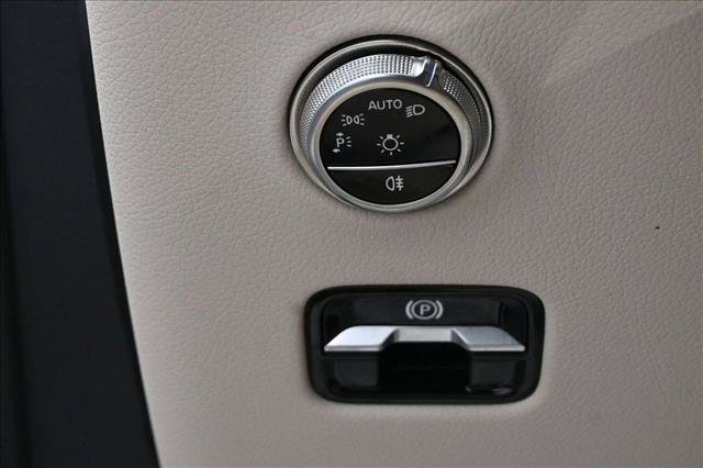 Certified 2025 Mercedes-Benz GLC 300 4MATIC image 10