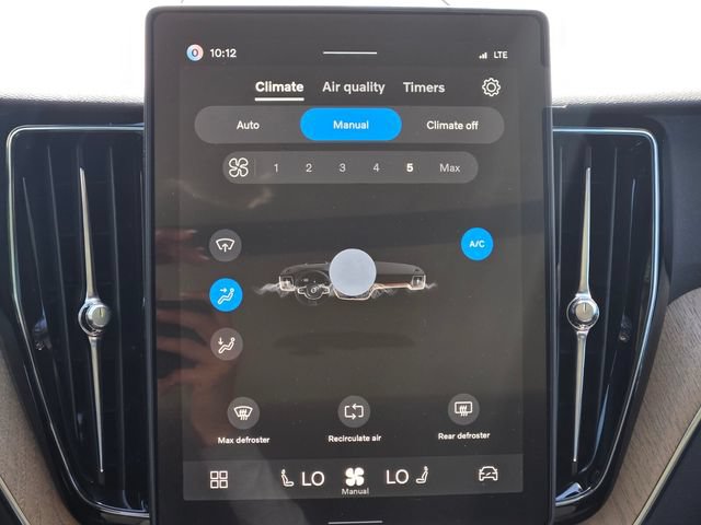 New 2026 Volvo XC60 B5 Plus AWD/4WD image 18