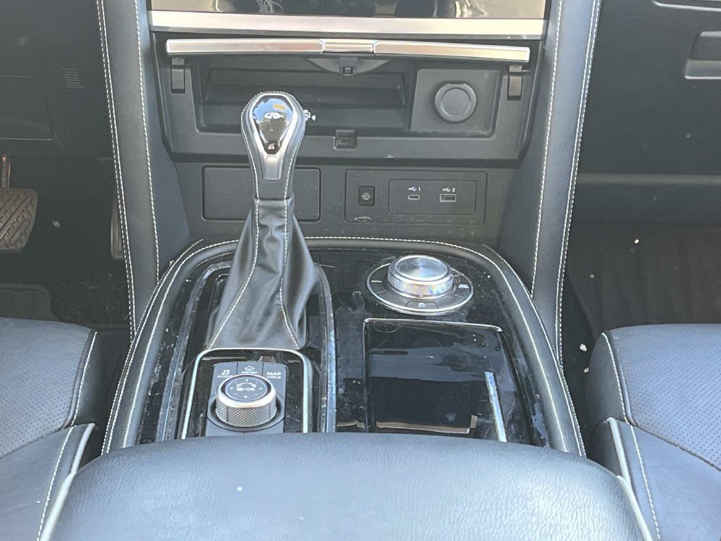 Used 2022 INFINITI QX80 Premium Select w/ All-Season Package AWD/4WD image 18