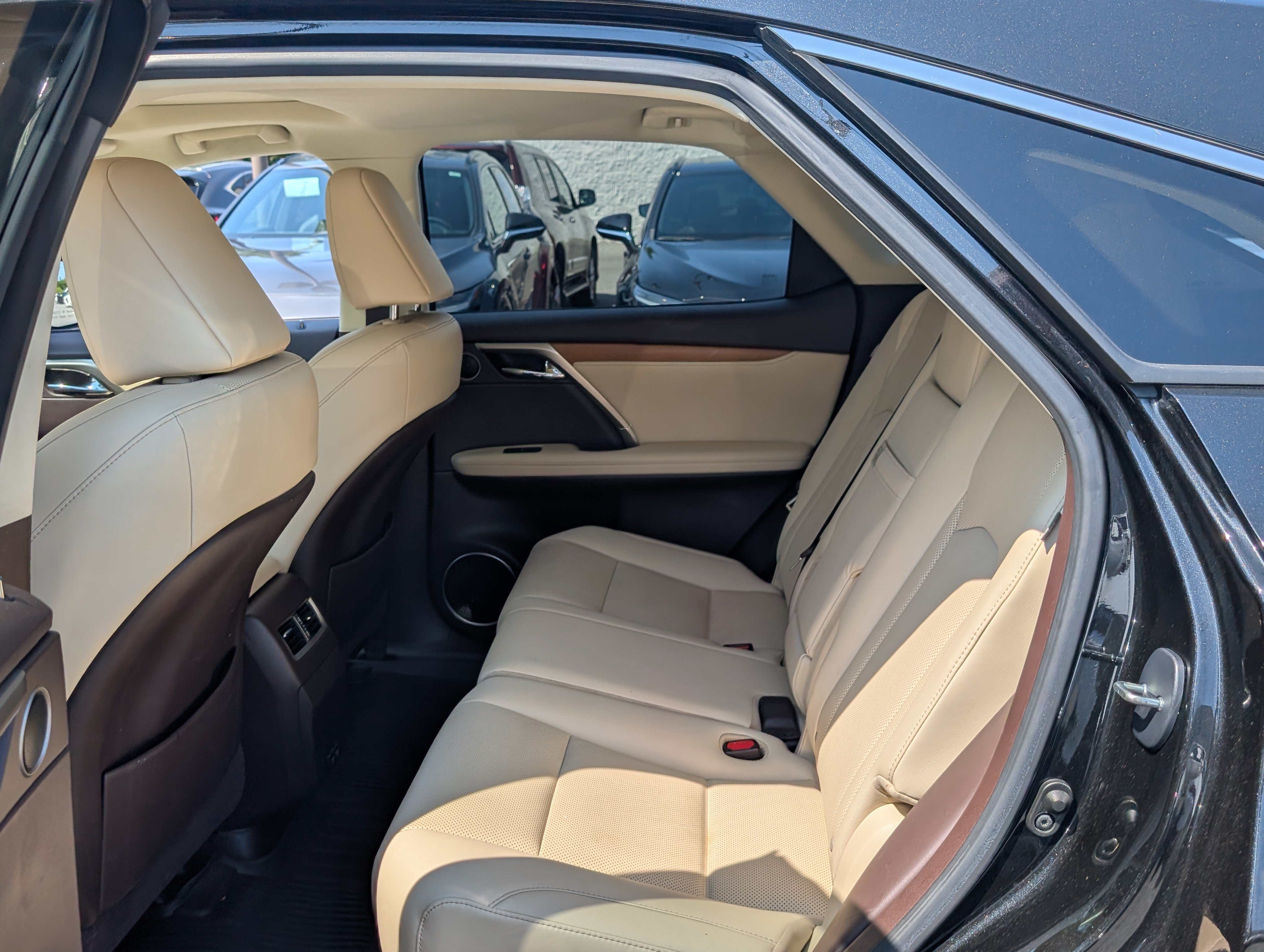 Used 2020 Lexus RX 450h AWD w/ Premium Package image 15