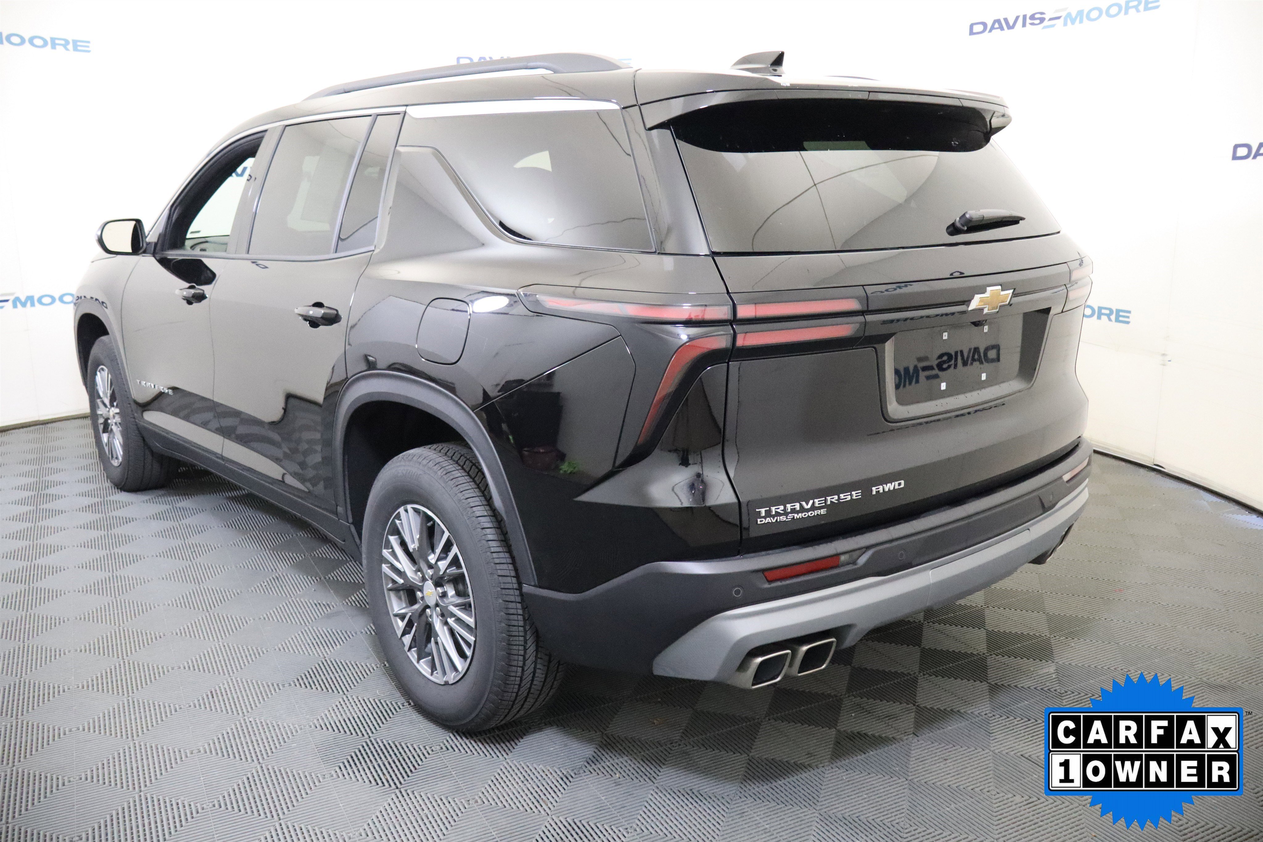 Used 2026 Chevrolet Traverse LT AWD/4WD image 10