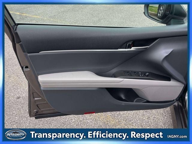 Used 2023 Toyota Camry LE image 16