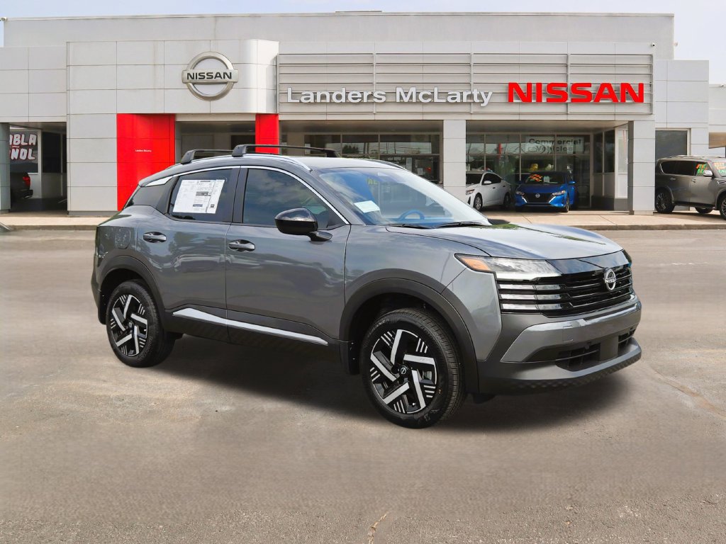 New 2026 Nissan Kicks SV w/ Interior Electronics Package AWD/4WD 360° Tour