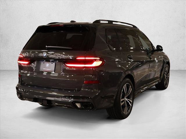 New 2027 BMW X7 xDrive40i w/ M Sport Package AWD/4WD image 2