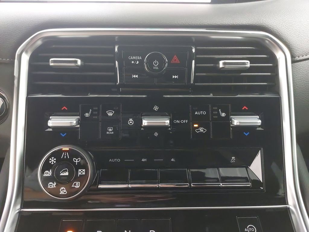 New 2025 Nissan Armada SL w/ Captain's Chari Seat Package image 23