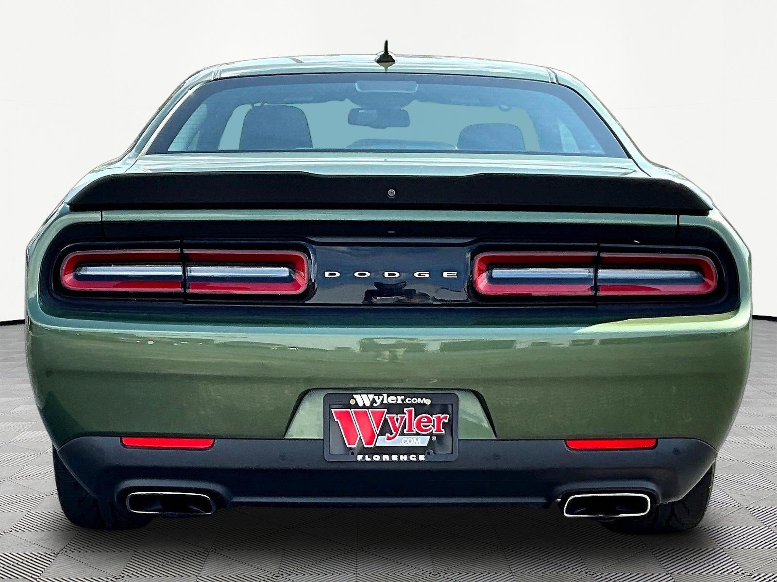 Used 2022 Dodge Challenger R/T Scat Pack RWD image 5