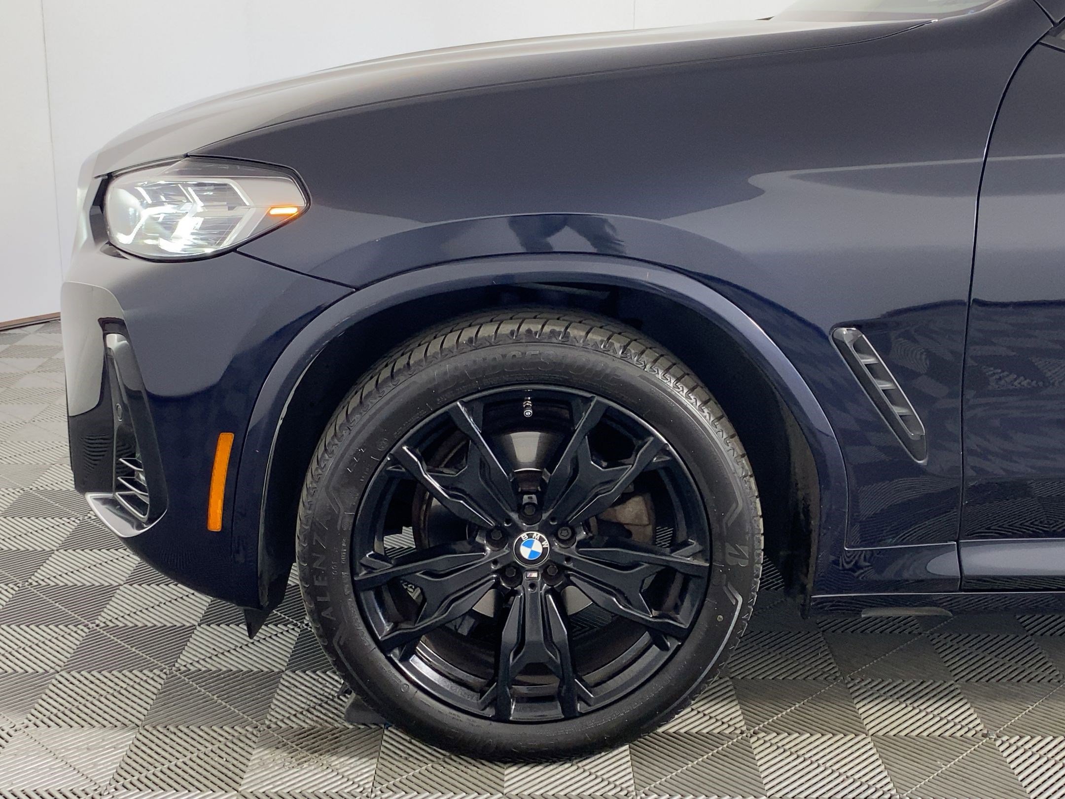 Certified 2023 BMW X3 sDrive30i w/ M Sport Package image 9