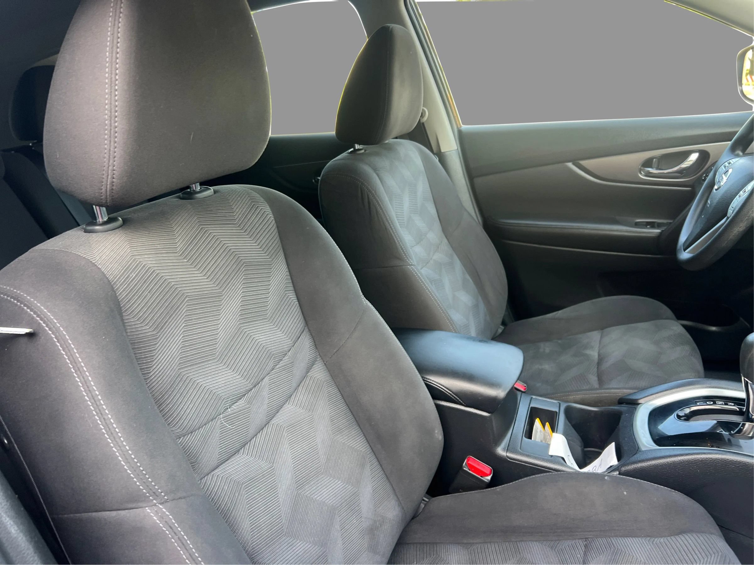 Used 2016 Nissan Rogue SV AWD/4WD image 26