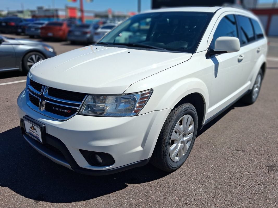 Used 2019 Dodge Journey SE w/ Premium Group AWD/4WD image 3