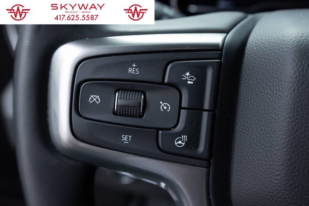 Used 2025 Chevrolet Silverado 1500 LT AWD/4WD image 27