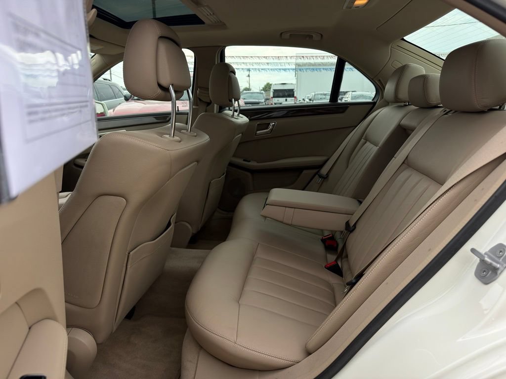 Used 2010 Mercedes-Benz E 350 Sedan image 9