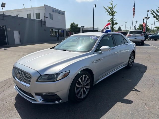 Used 2019 Lincoln Continental Premiere FWD image 3