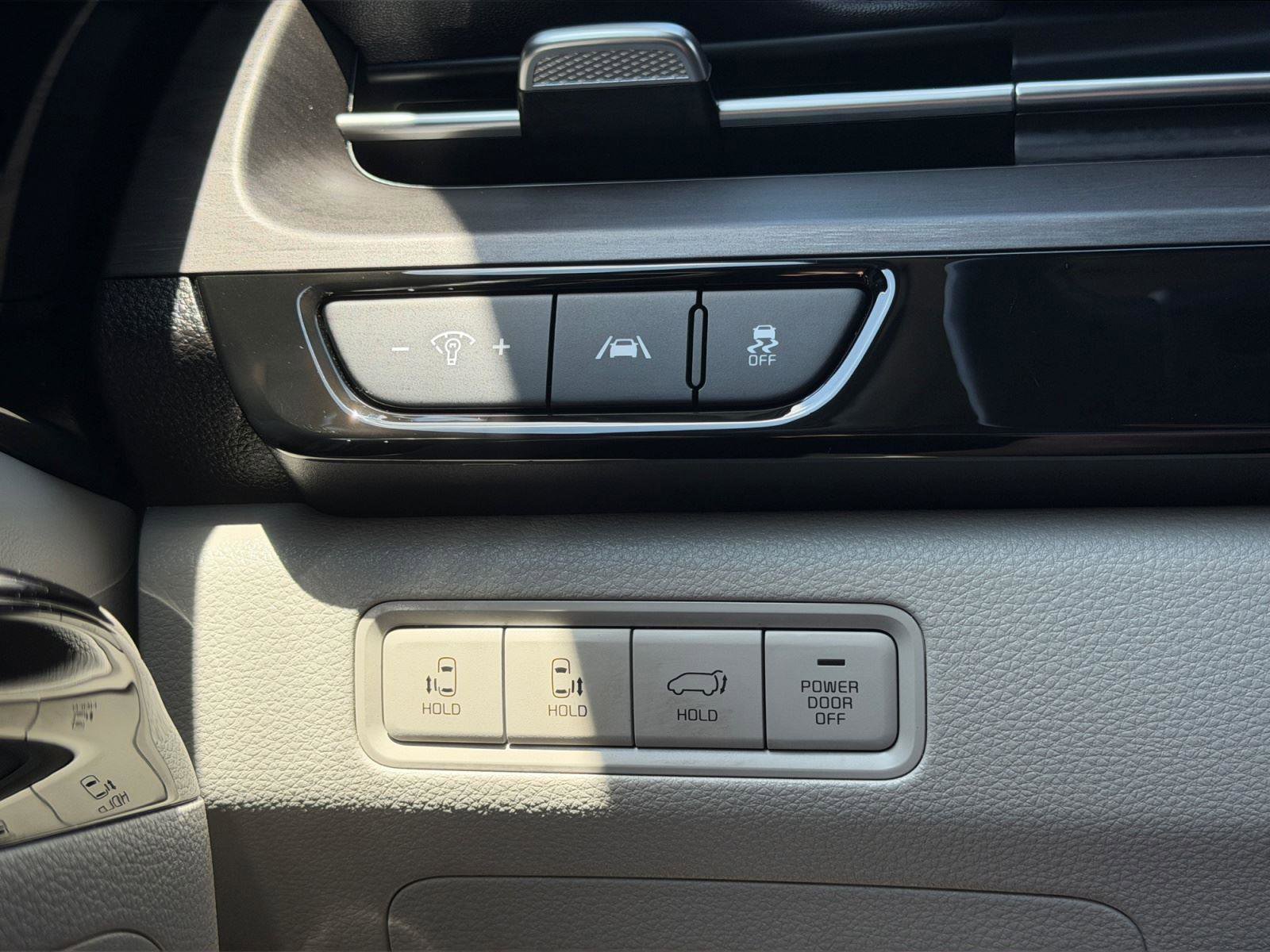 Used 2023 Kia Carnival SX FWD image 36