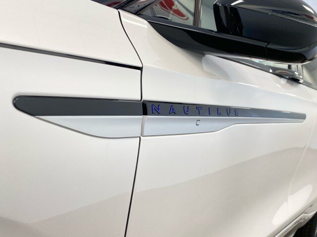 New 2026 Lincoln Nautilus Reserve AWD/4WD image 13