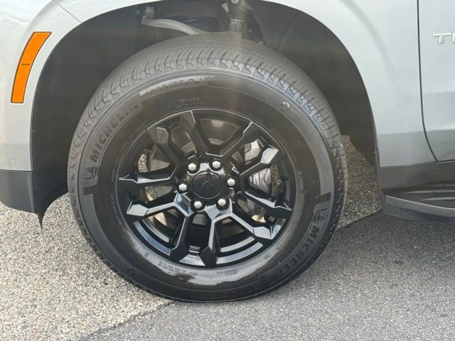 Used 2025 Chevrolet Tahoe LT w/ Comfort Package image 4