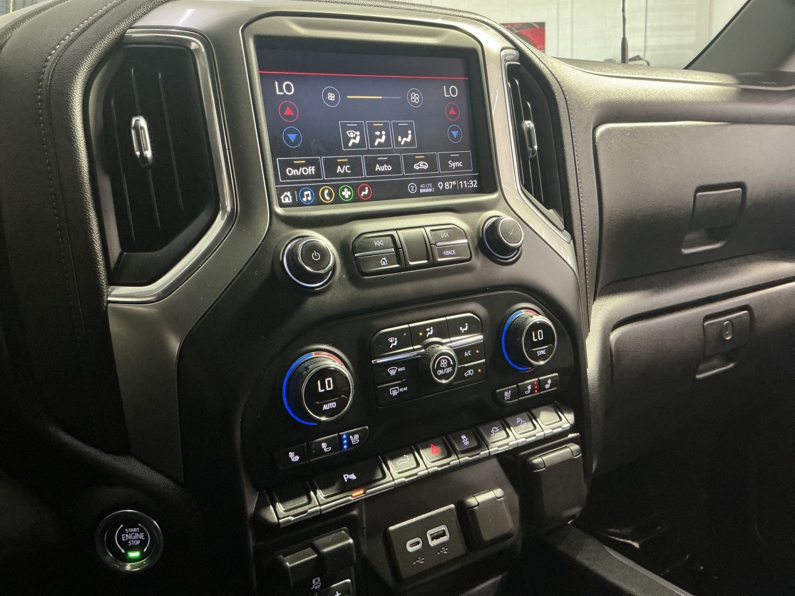 Used 2020 Chevrolet Silverado 2500 LTZ AWD/4WD image 22