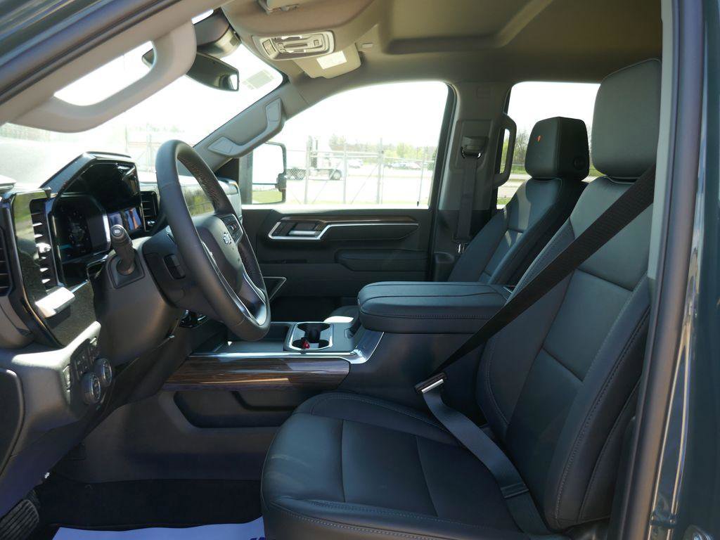 New 2026 Chevrolet Silverado 2500 LT image 16
