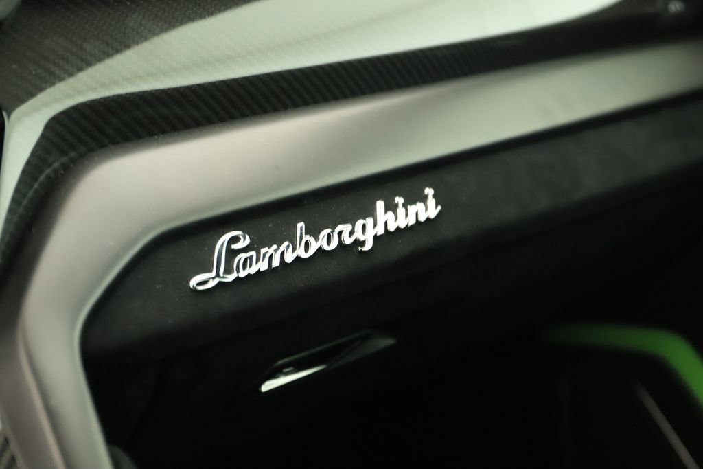 Used 2023 Lamborghini Urus Performante image 31