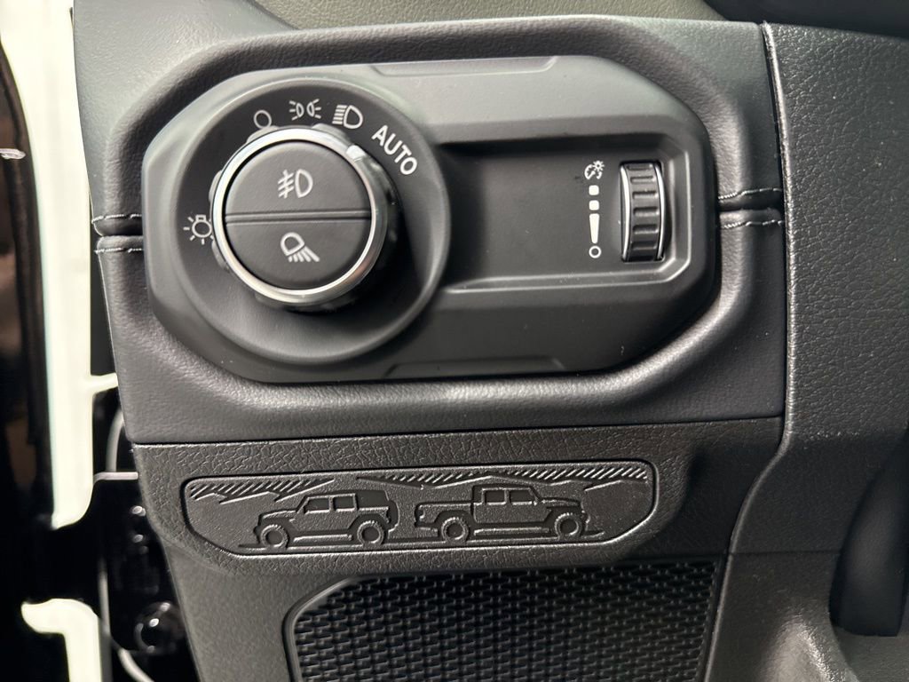 New 2026 Jeep Gladiator Mojave image 16