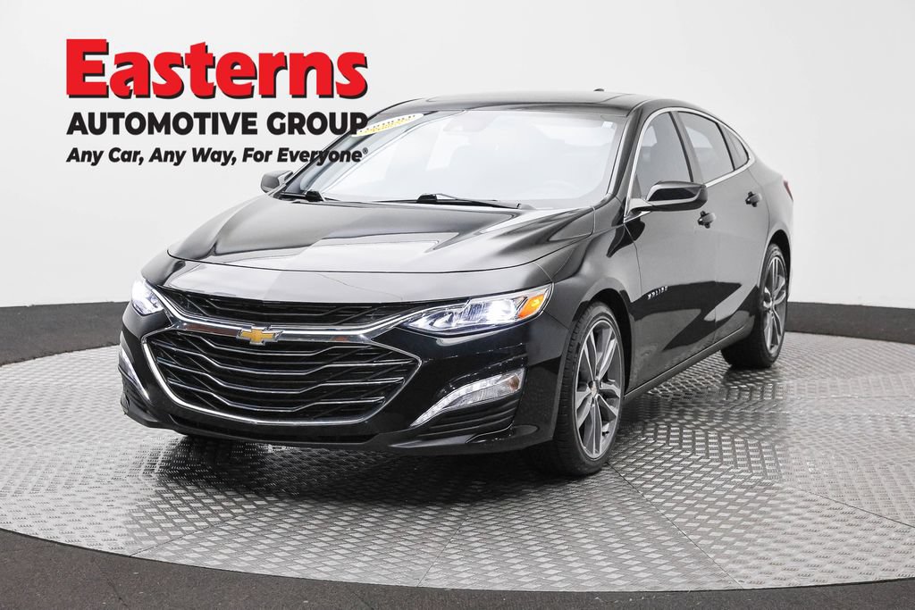 Used 2024 Chevrolet Malibu LT FWD image 1
