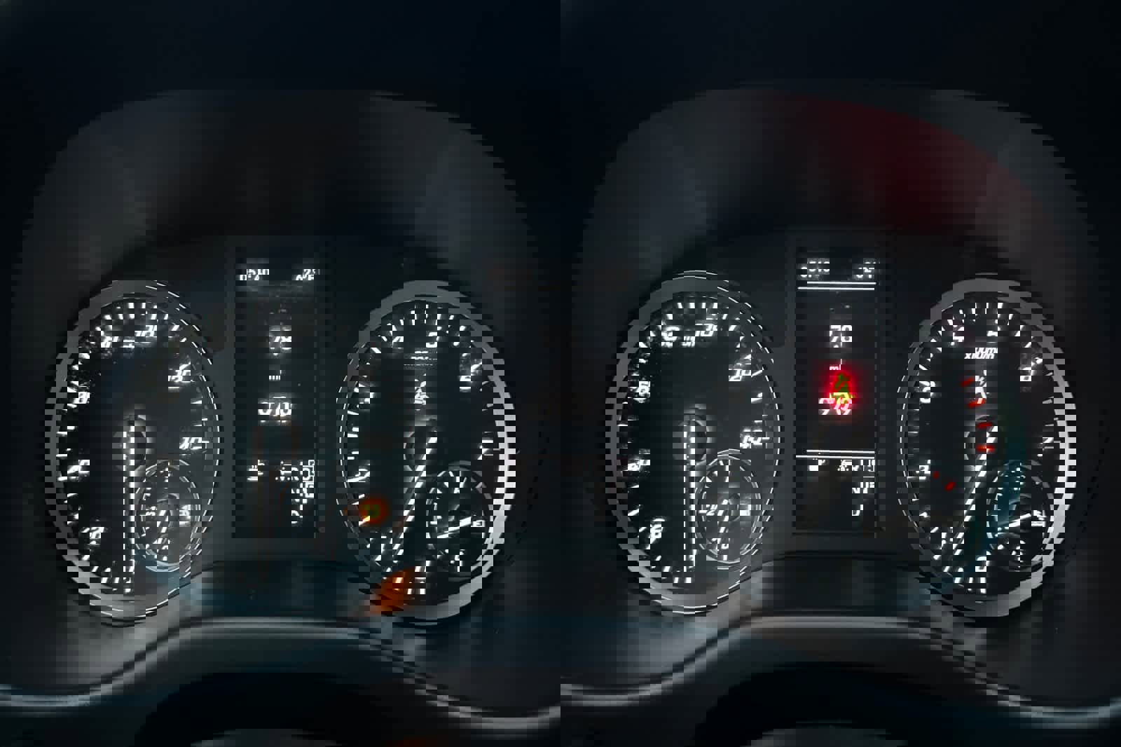 Used 2023 Mercedes-Benz Metris Passenger image 24