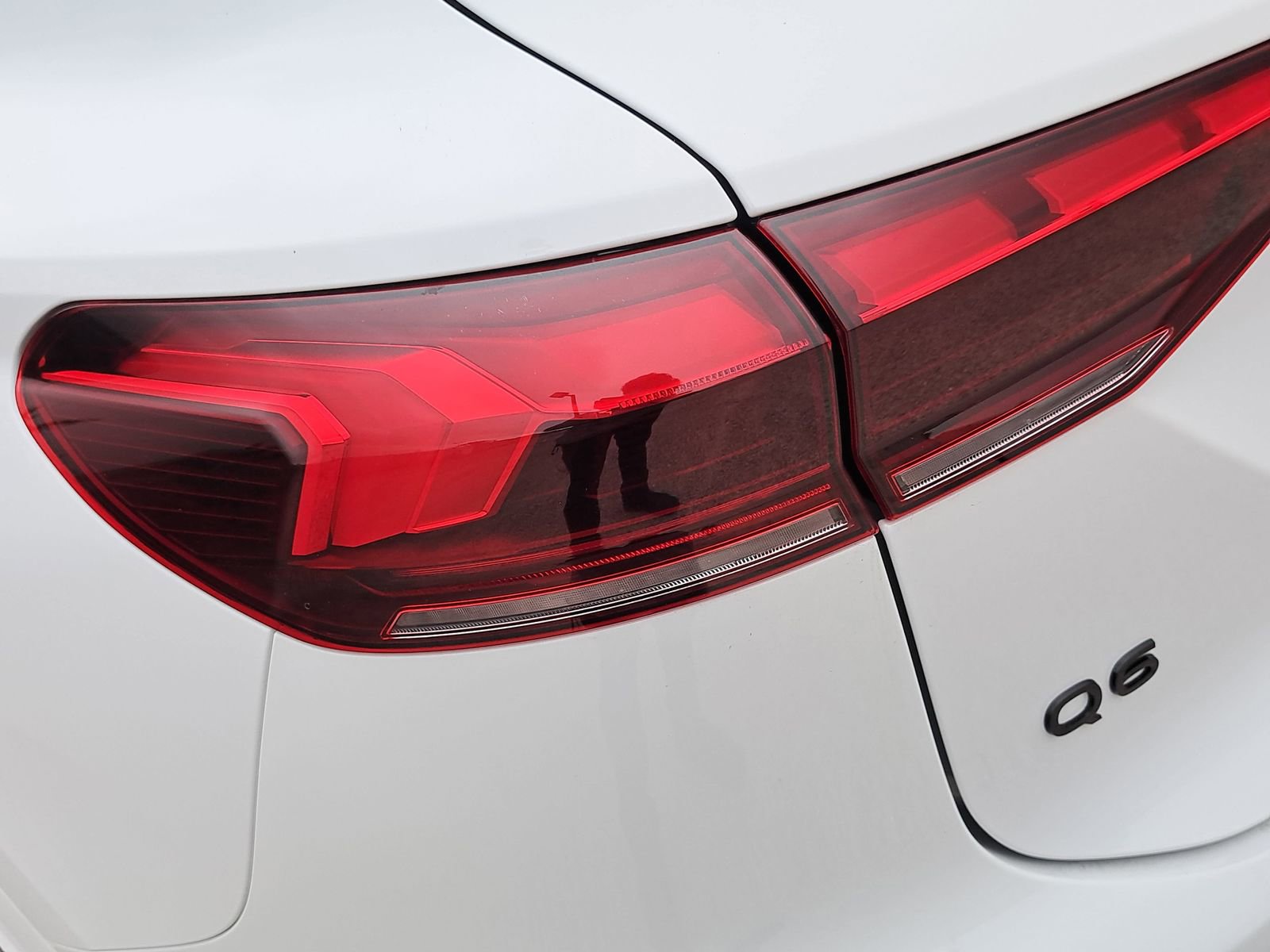 New 2025 Audi Q6 e-tron Premium Plus AWD/4WD image 39