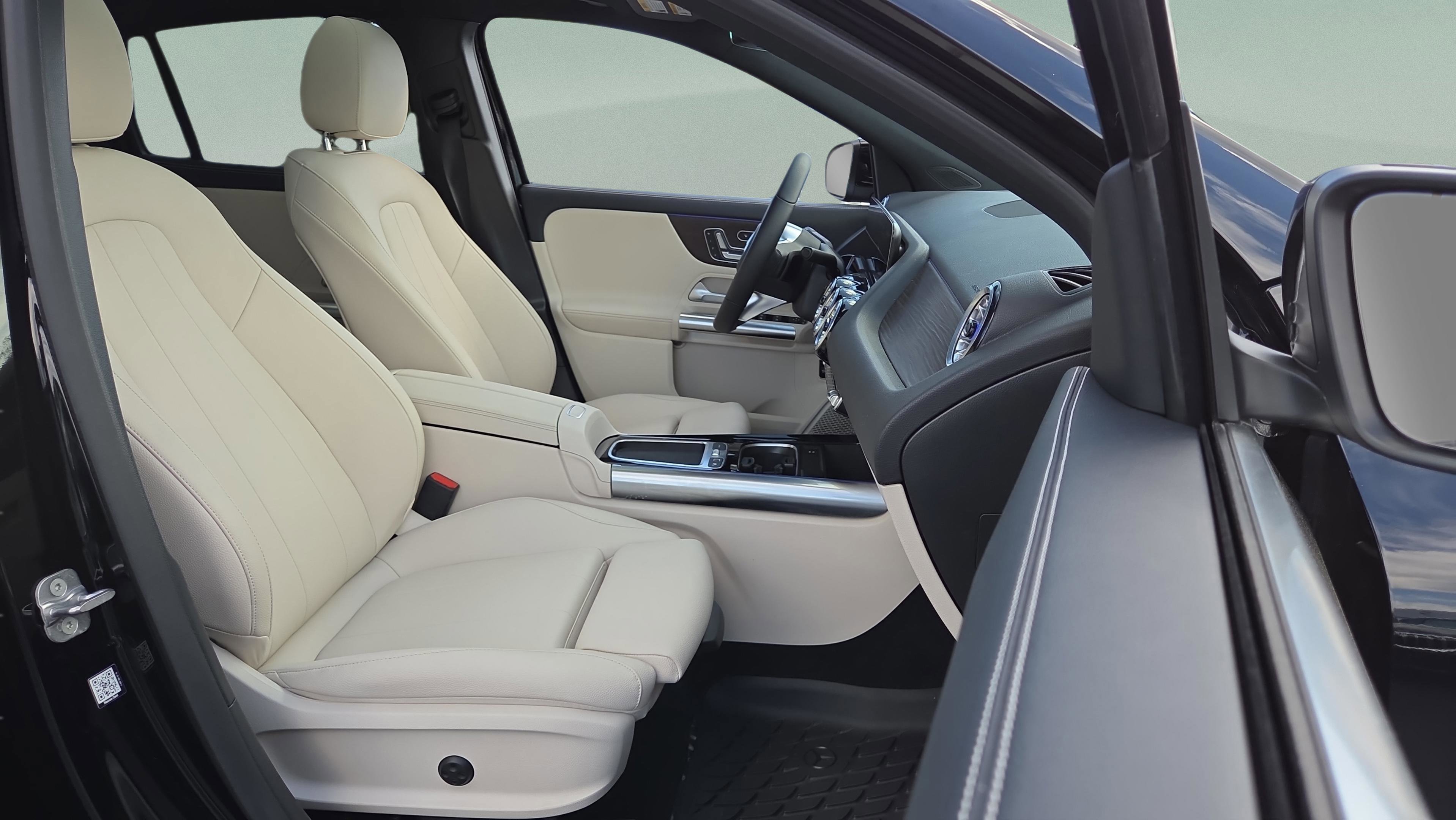 Used 2025 Mercedes-Benz GLA 250 image 31