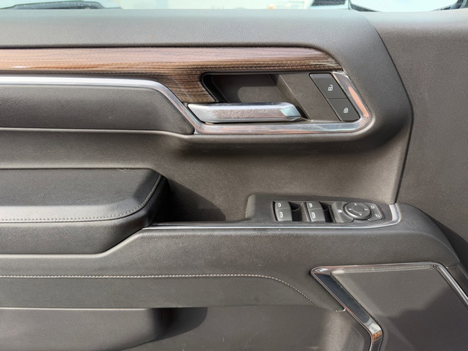 Used 2023 Chevrolet Silverado 1500 LT Trail Boss w/ Protection Package image 34