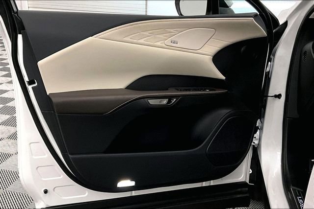 Used 2024 Lexus RX 350 w/ Convenience Package image 21