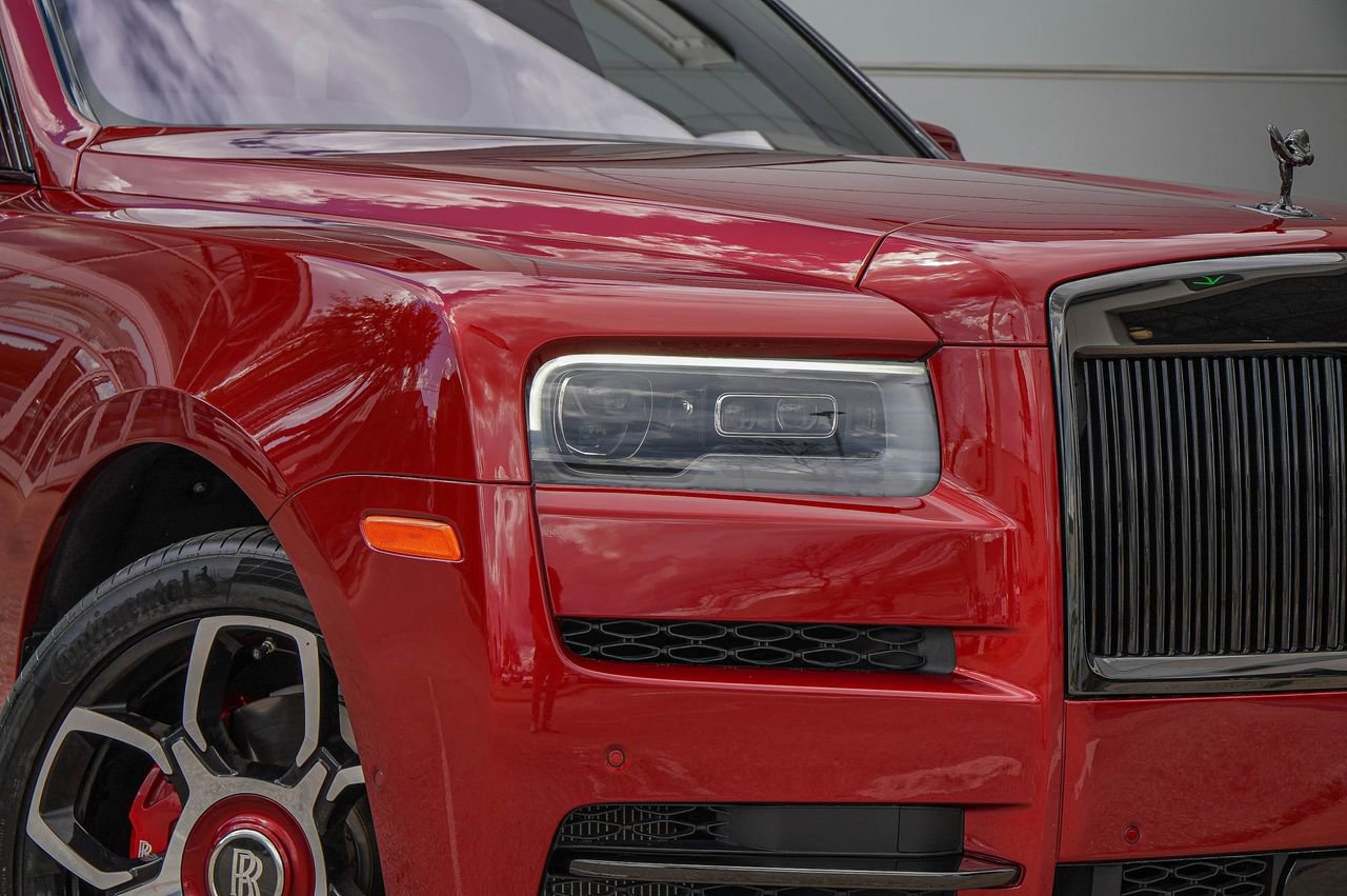 Certified 2024 Rolls-Royce Cullinan Black Badge w/ Dark Exterior Package AWD/4WD image 3