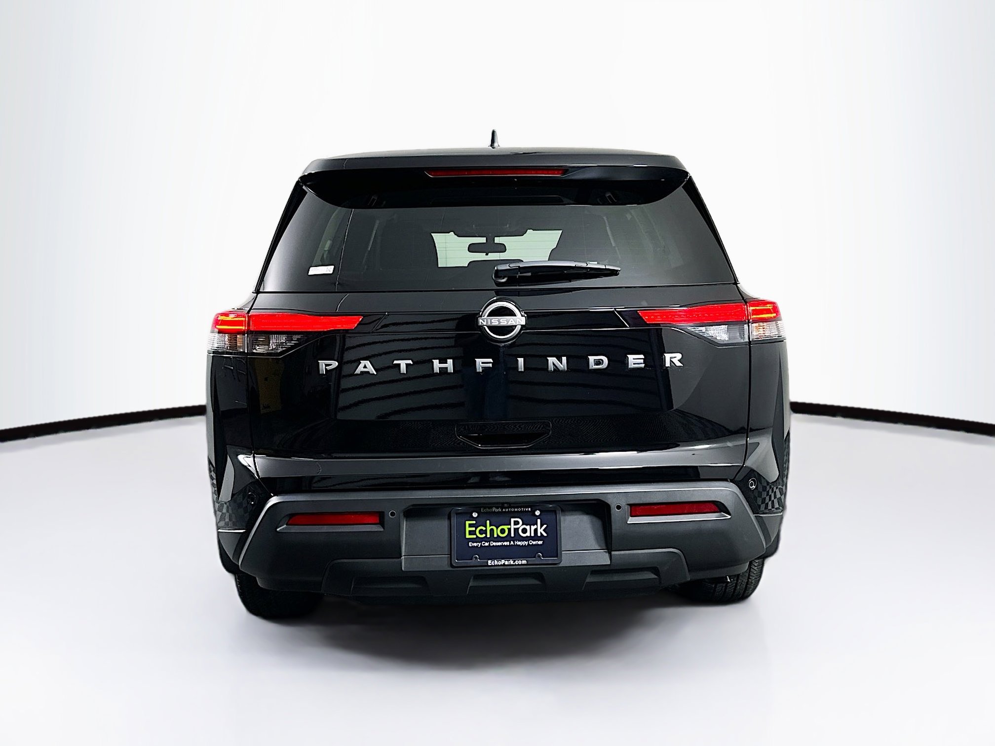 Used 2024 Nissan Pathfinder S image 7