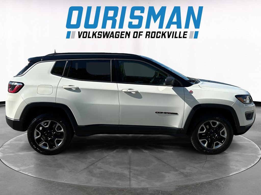 Used 2018 Jeep Compass Trailhawk w/ Leather Interior Group AWD/4WD image 7