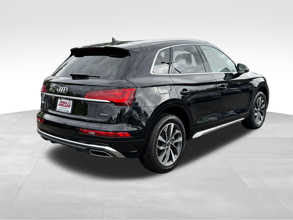 Used 2023 Audi Q5 2.0T Premium w/ Convenience Package AWD/4WD image 9